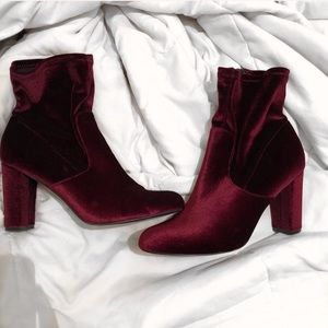 RED VELOUR (VELVET) BOOTIES